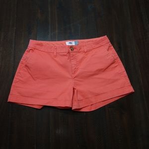 Salmon colored shorts Size 4
Excellent condition.